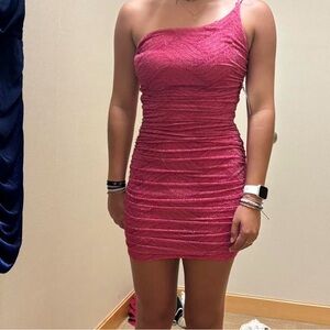 Elegant Pink One-Shoulder Dress